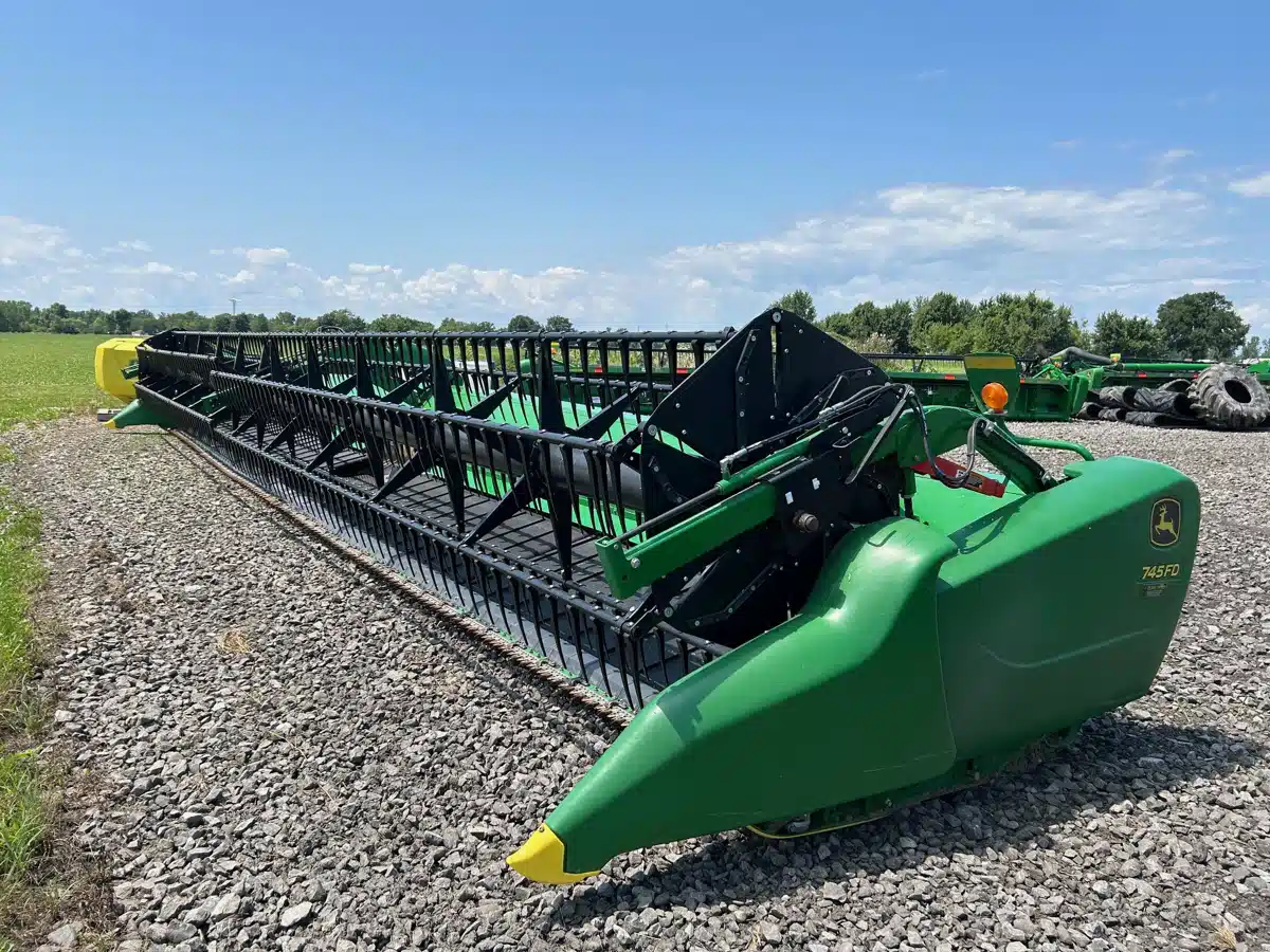 Gallery image 1 for Used 2019 John Deere 745FD Header - Flex Draper