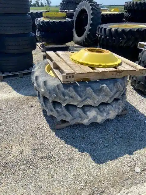 Gallery image 2 for Used Goodyear 320/80R42 Tires