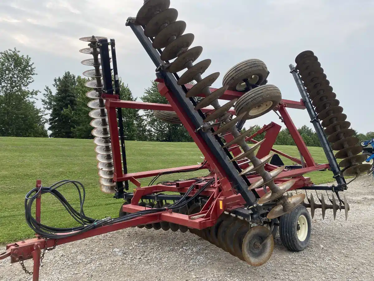 Gallery image 1 for Used 1990 International 496 Disc