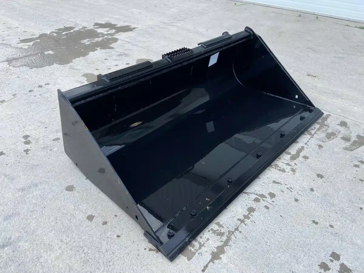 Gallery image 1 for Used 2024 John Deere C66 Bucket