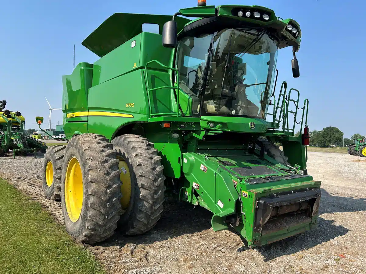 Gallery image 2 for Used 2018 John Deere S770 Combine