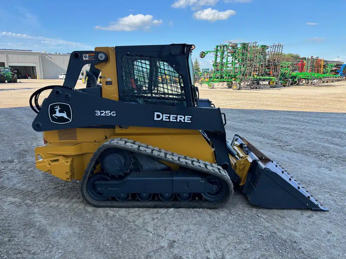 Gallery image 2 for Used 2021 John Deere 325G Track Loader