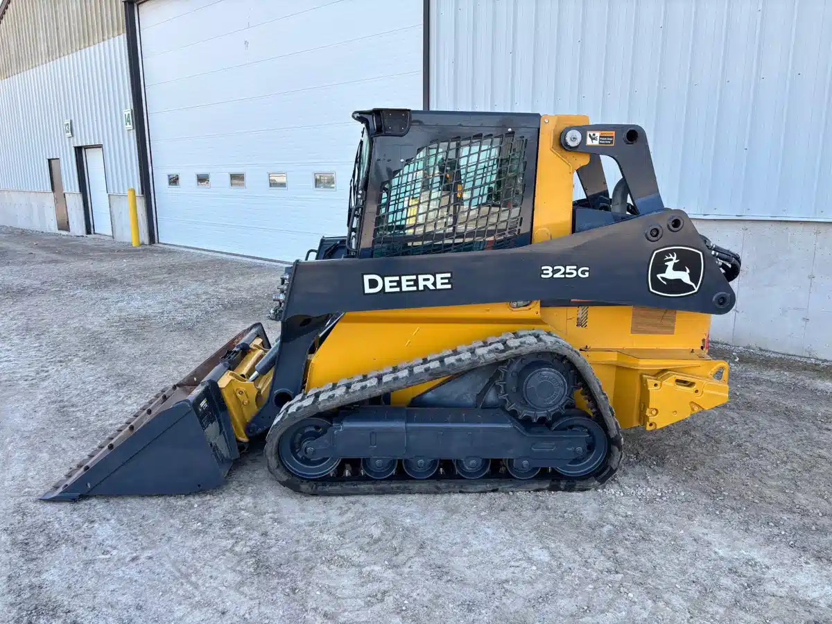 Gallery image 1 for Used 2021 John Deere 325G Track Loader