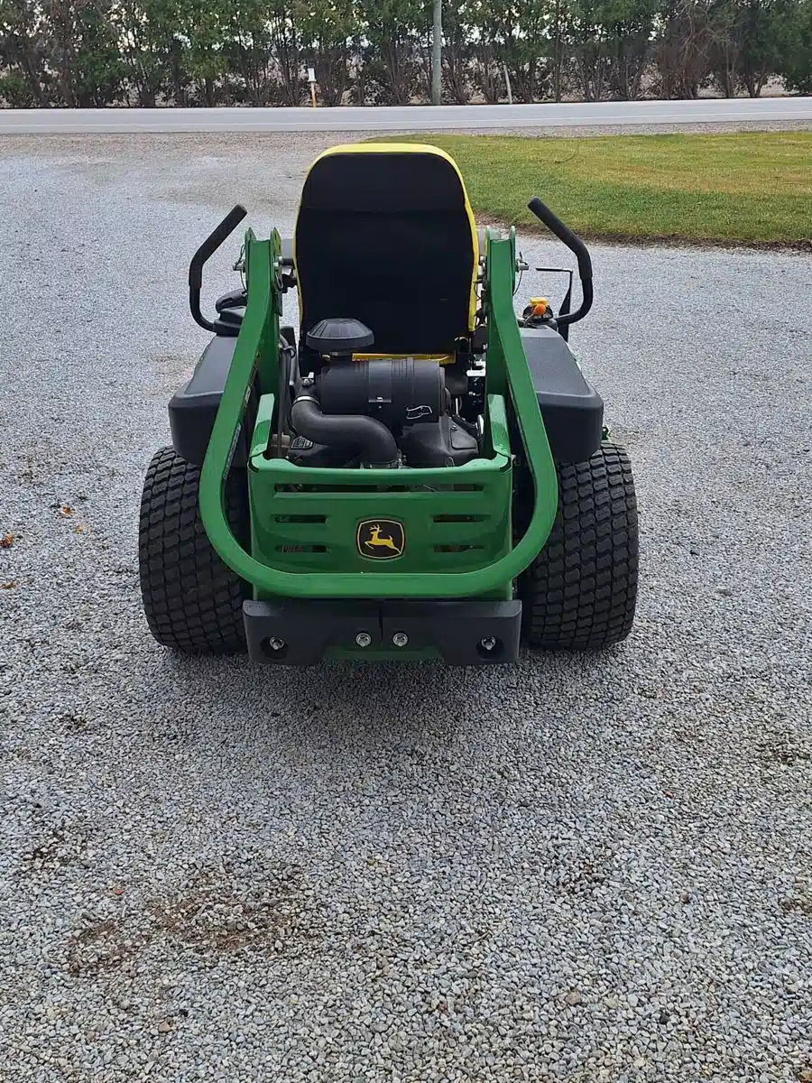 Gallery image 2 for Used 2023 John Deere Z930M Mower - Zero Turn