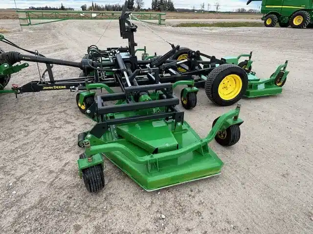 Gallery image 2 for Used Buhler 16' TRIPLEX MOWER Mower - Finishing