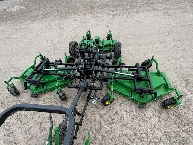 Gallery image 1 for Used Buhler 16' TRIPLEX MOWER Mower - Finishing