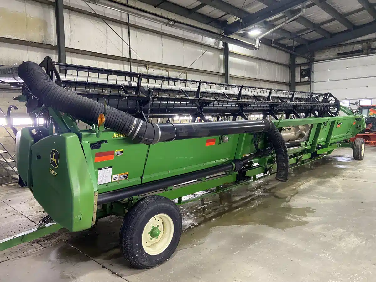 Gallery image 2 for Used 2010 John Deere 635F Header - Flex