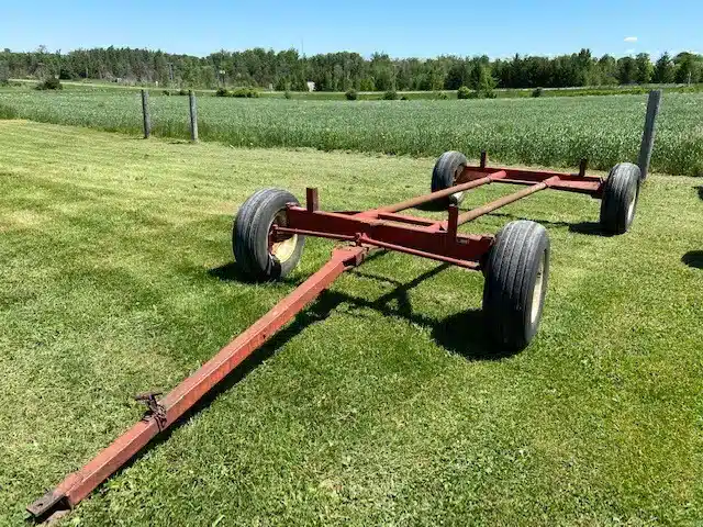 Gallery image 1 for Hagedorn 6TON RUNNING GEAR Bale Wagon