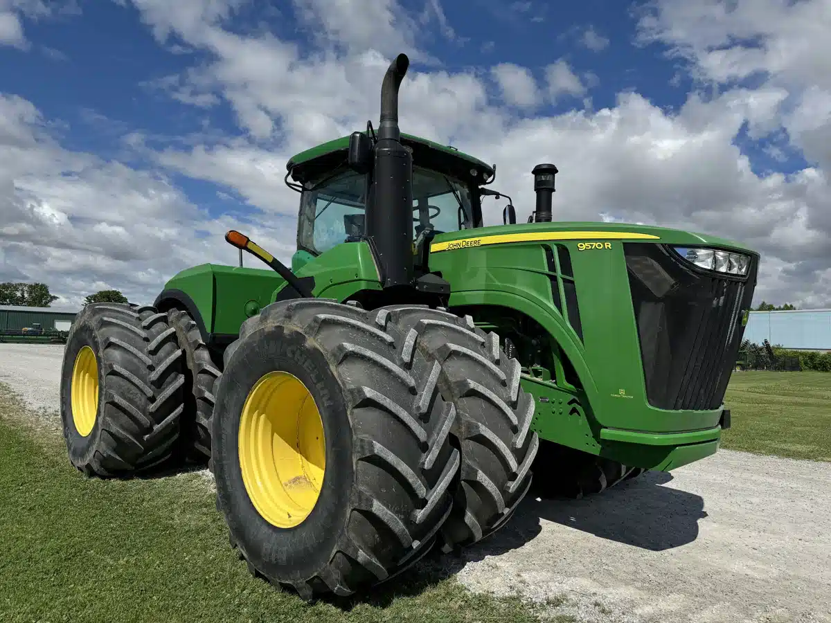 Gallery image 1 for Used 2015 John Deere 9570R Tractor