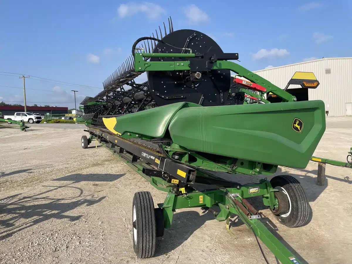 Gallery image 2 for Used 2022 John Deere HD45F Header Combine
