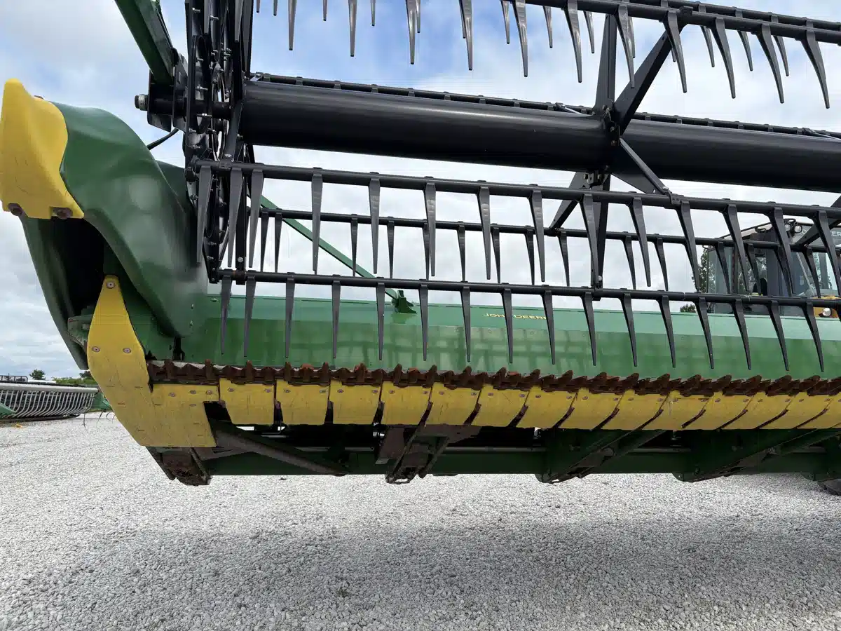 Gallery image 2 for Used 2020 John Deere 745FD Header - Flex Draper