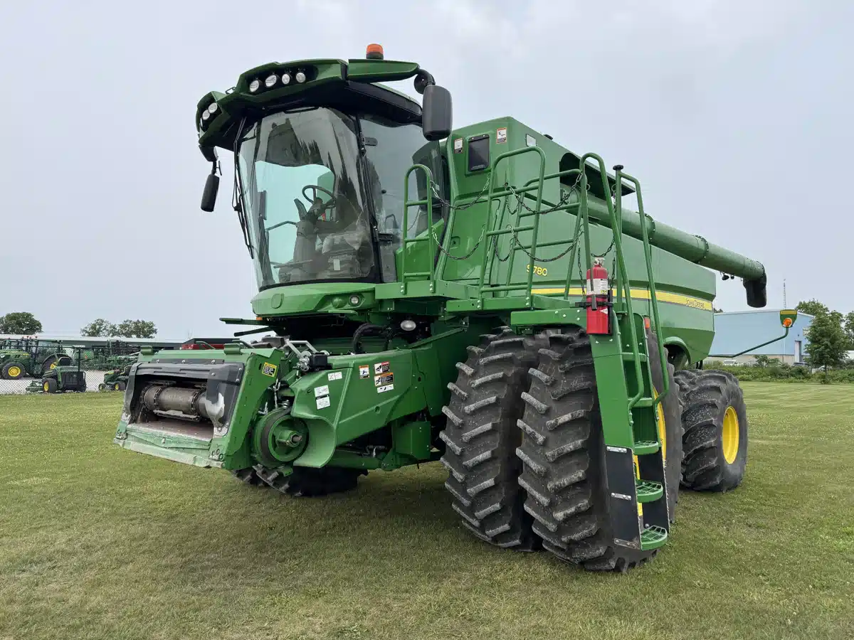 Gallery image 2 for Used 2020 John Deere S780 Combine