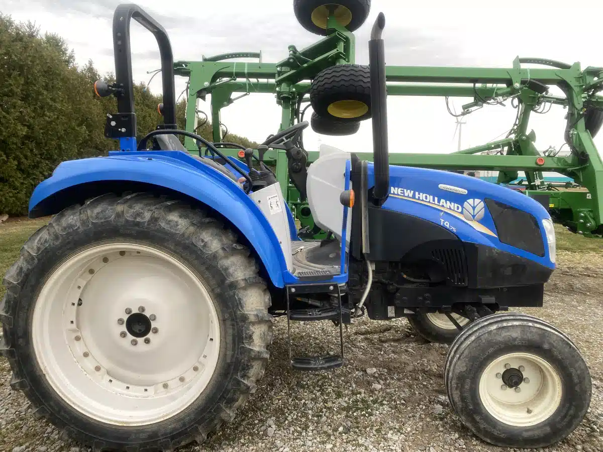 Gallery image 2 for Used 2014 New Holland T4.75 Tractor