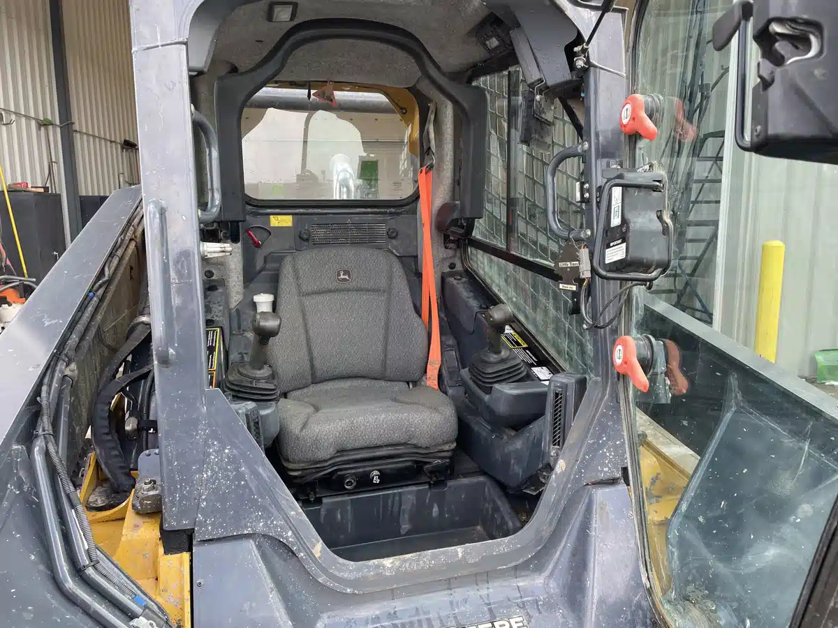 Gallery image 1 for Used 2020 John Deere 333G Track Loader