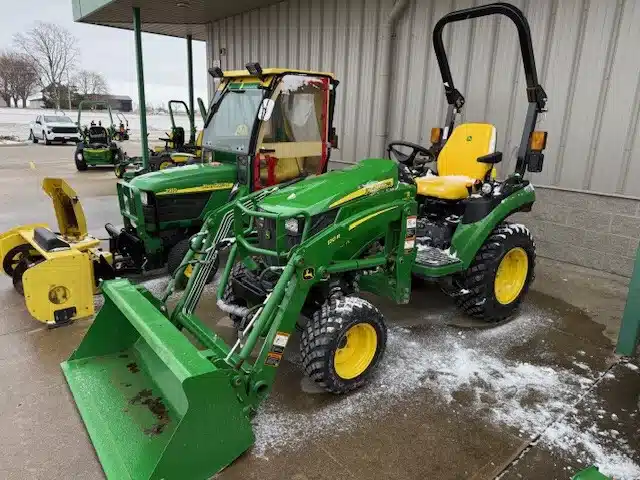 Gallery image 1 for Used 2024 John Deere 2025R Tractor