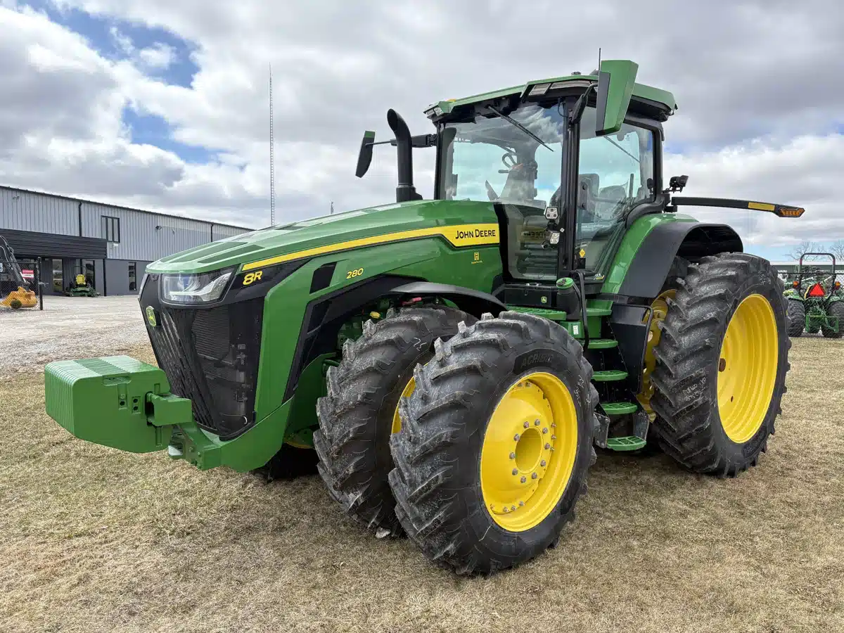 Gallery image 1 for Used 2024 John Deere 8R 280 Tractor