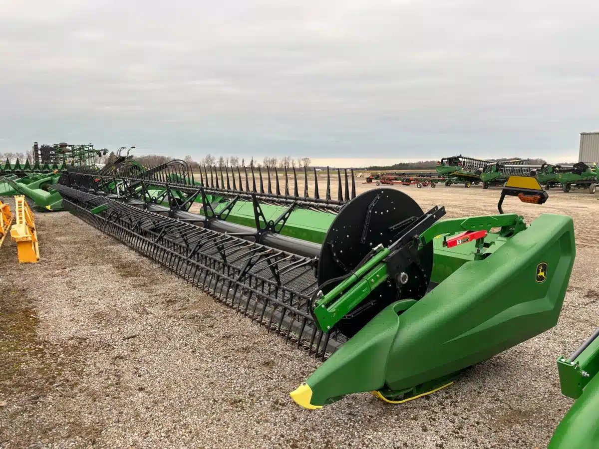 Gallery image 1 for Used 2022 John Deere HD50F Header - Flex