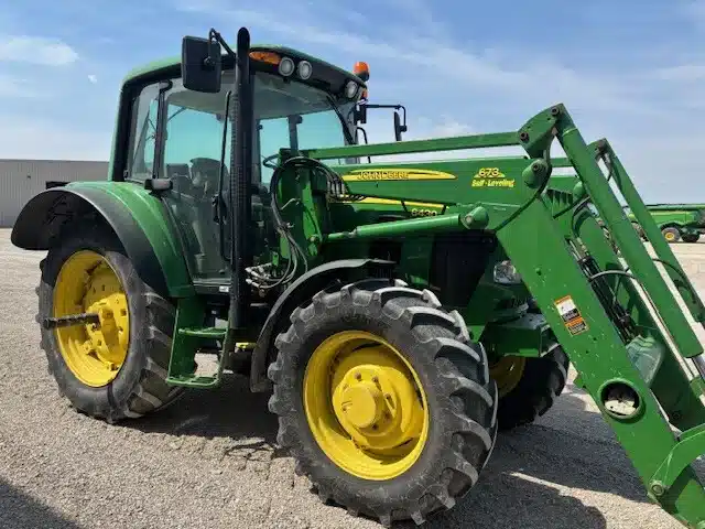Gallery image 1 for Used 2009 John Deere 6430 PREMIUM Tractor