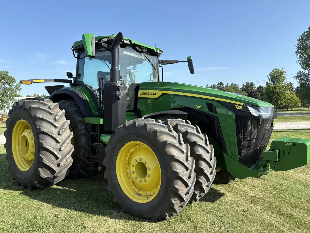Gallery image 2 for Used 2024 John Deere 8R 310 Tractor