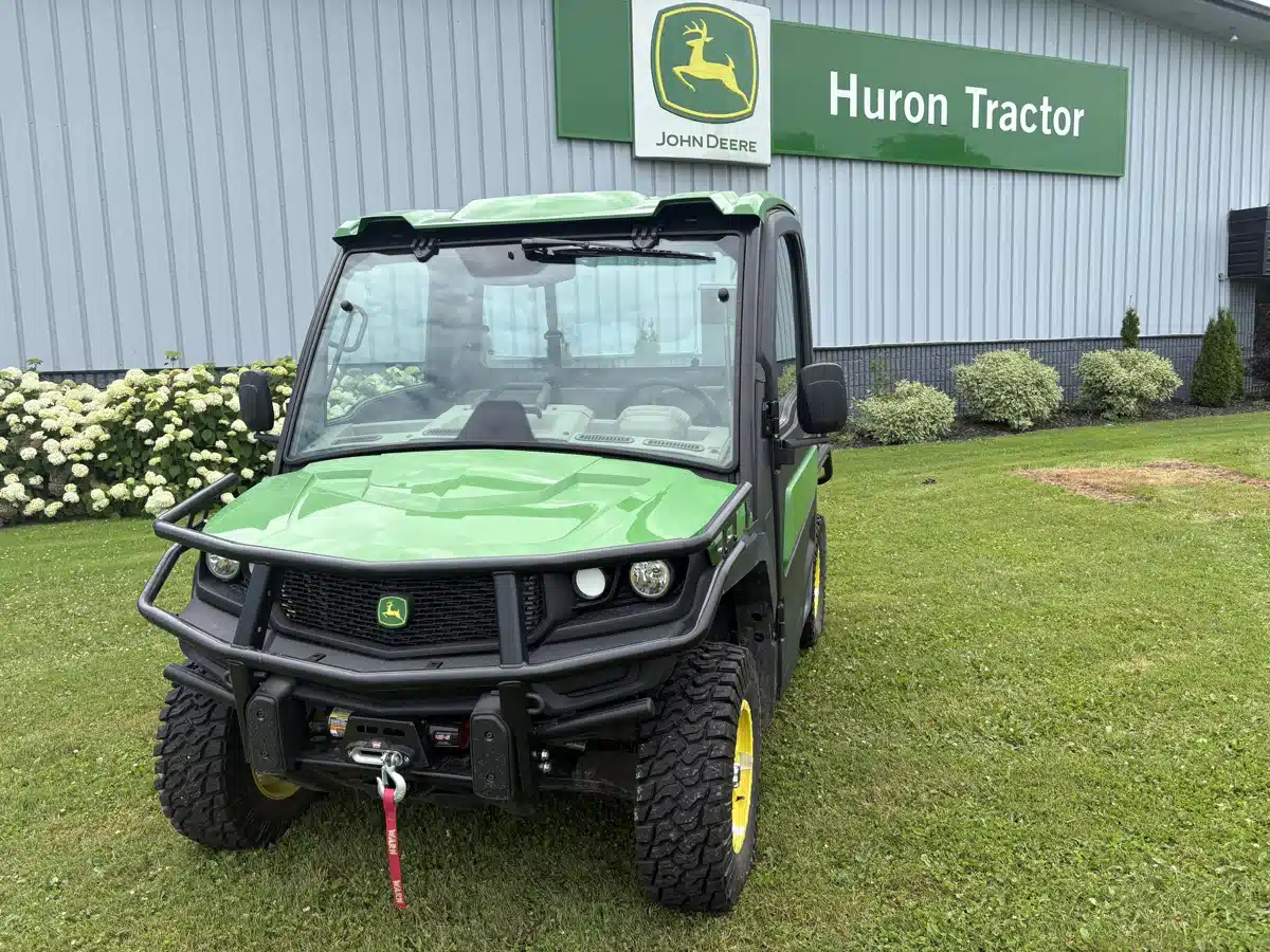 Gallery image 2 for Used 2024 John Deere XUV 835R Utility Vehicle