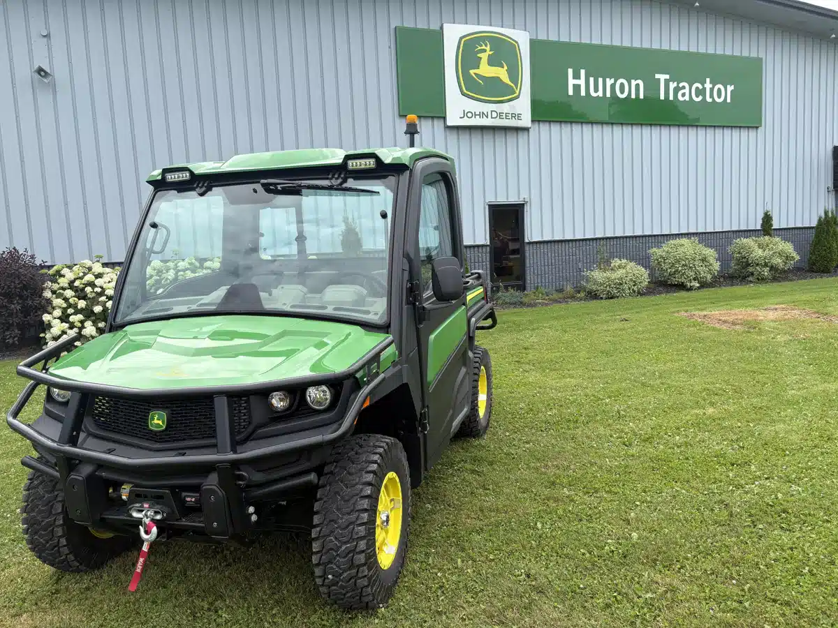 Gallery image 2 for Used 2024 John Deere XUV 835R Utility Vehicle