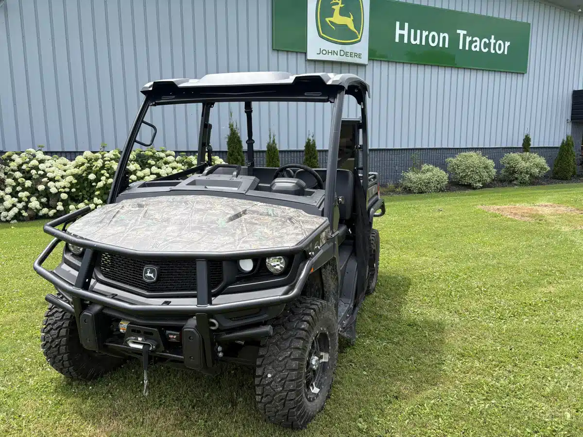 Gallery image 2 for Used 2023 John Deere XUV 835M Utility Vehicle
