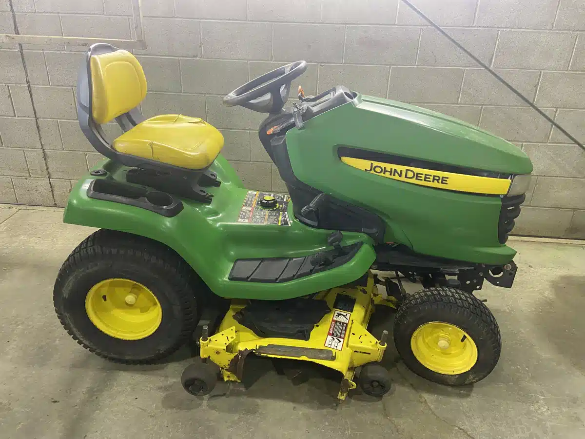 Gallery image 1 for Used 2009 John Deere X360 Lawn Tractor
