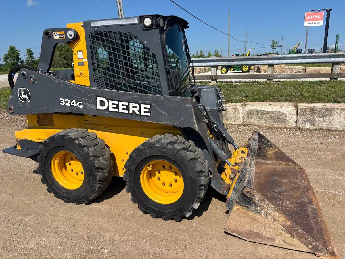 Gallery image 1 for Used 2018 John Deere 324G Skid Steer
