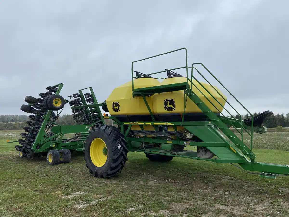 Gallery image 1 for Used 2020 John Deere 1890 Air Drill