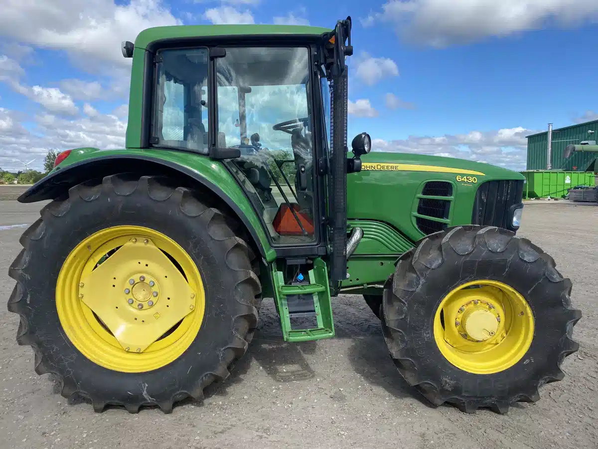 Gallery image 1 for Used 2007 John Deere 6430 PREMIUM Tractor