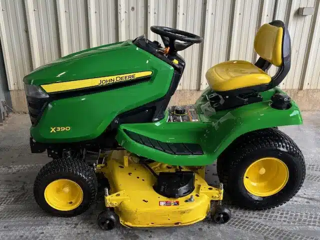 Gallery image 1 for Used 2017 John Deere X390 Lawn Tractor