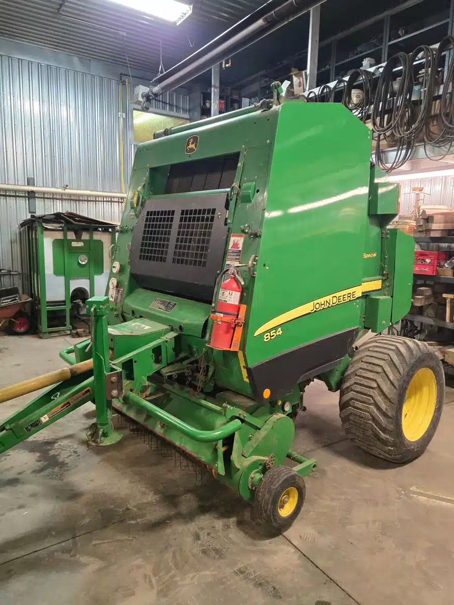 Gallery image 1 for Used 2012 John Deere 854SS Round Baler