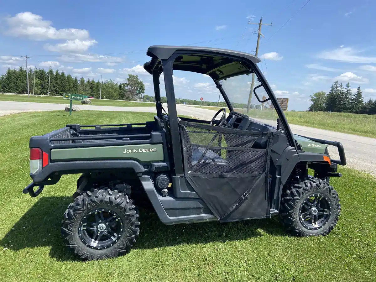 Gallery image 1 for Used 2023 John Deere XUV 835M Utility Vehicle