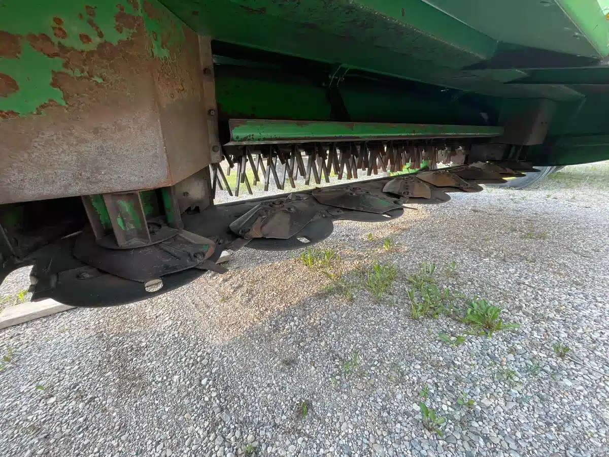 Gallery image 2 for Used 2004 John Deere 946 Disc Mower Conditioner