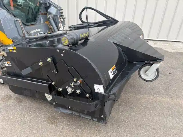 Gallery image 1 for John Deere 72" PICKUP Sweeper