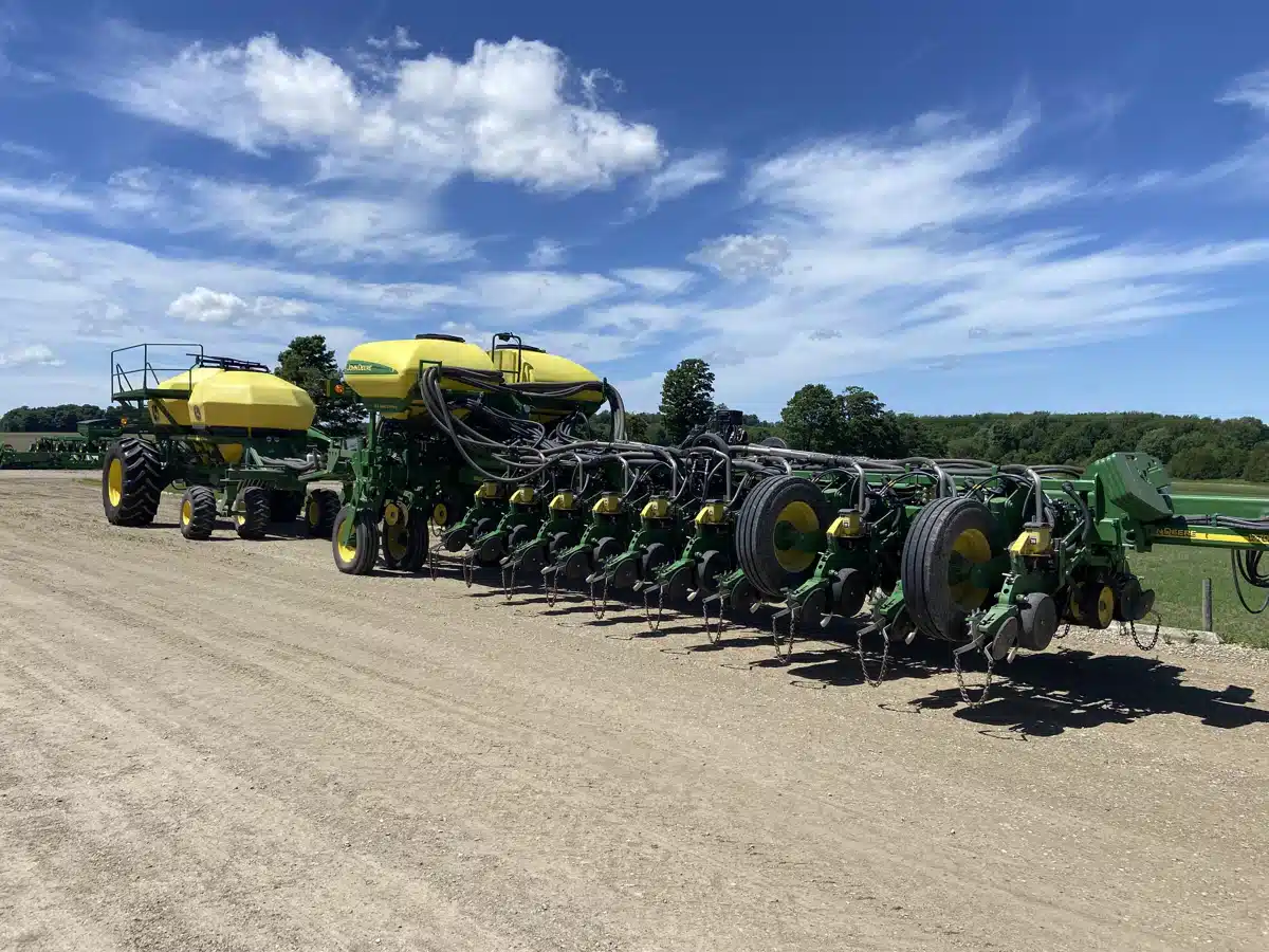 Gallery image 1 for Used 2014 John Deere 1770 Planter
