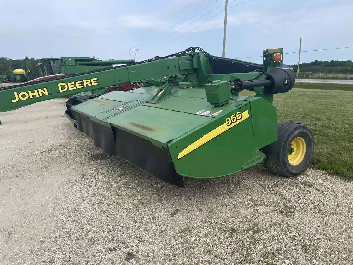 Gallery image 1 for Used 2012 John Deere 956 Disc Mower Conditioner