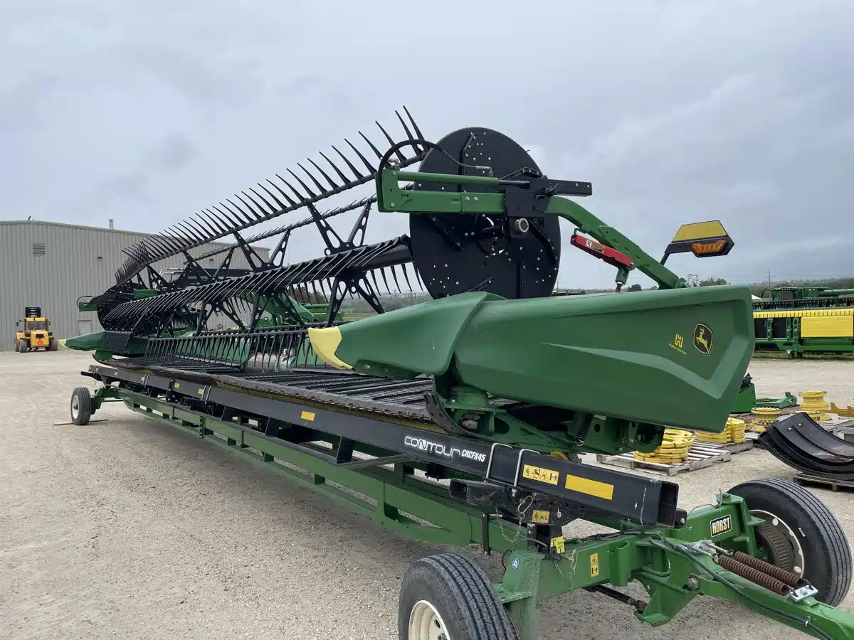 Gallery image 2 for Used 2022 John Deere HD40F Header - Flex Draper