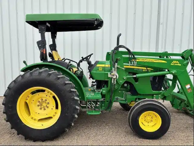 Gallery image 1 for Used 2009 John Deere 5075M Tractor