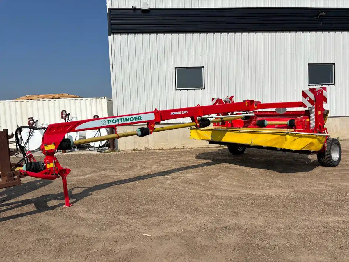 Gallery image 1 for Used 2014 Pottinger NOVACAT 3507 T Disc Mower Conditioner
