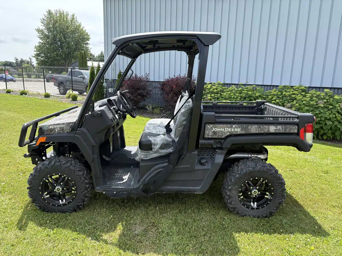 Gallery image 2 for Used 2024 John Deere XUV 835M Utility Vehicle