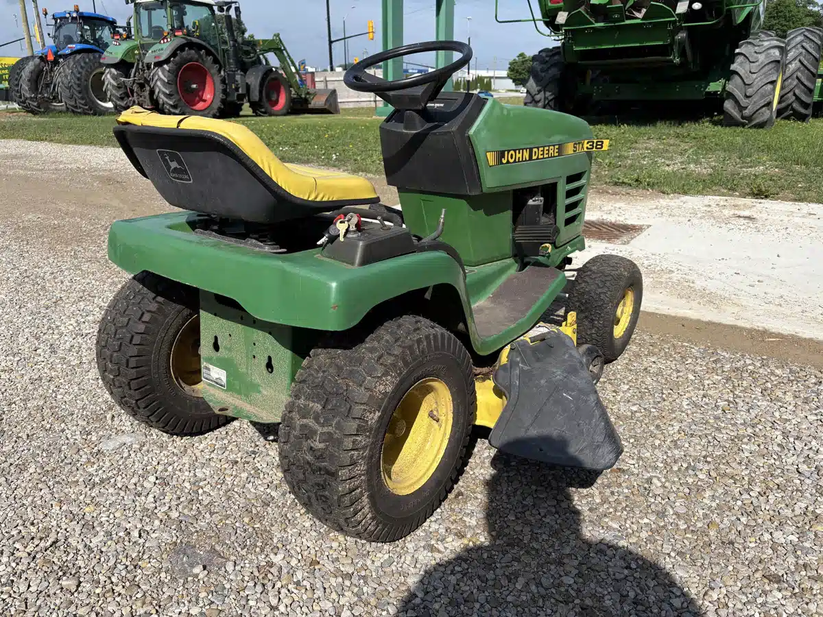 Gallery image 2 for Used 2000 John Deere STX38 Lawn Tractor