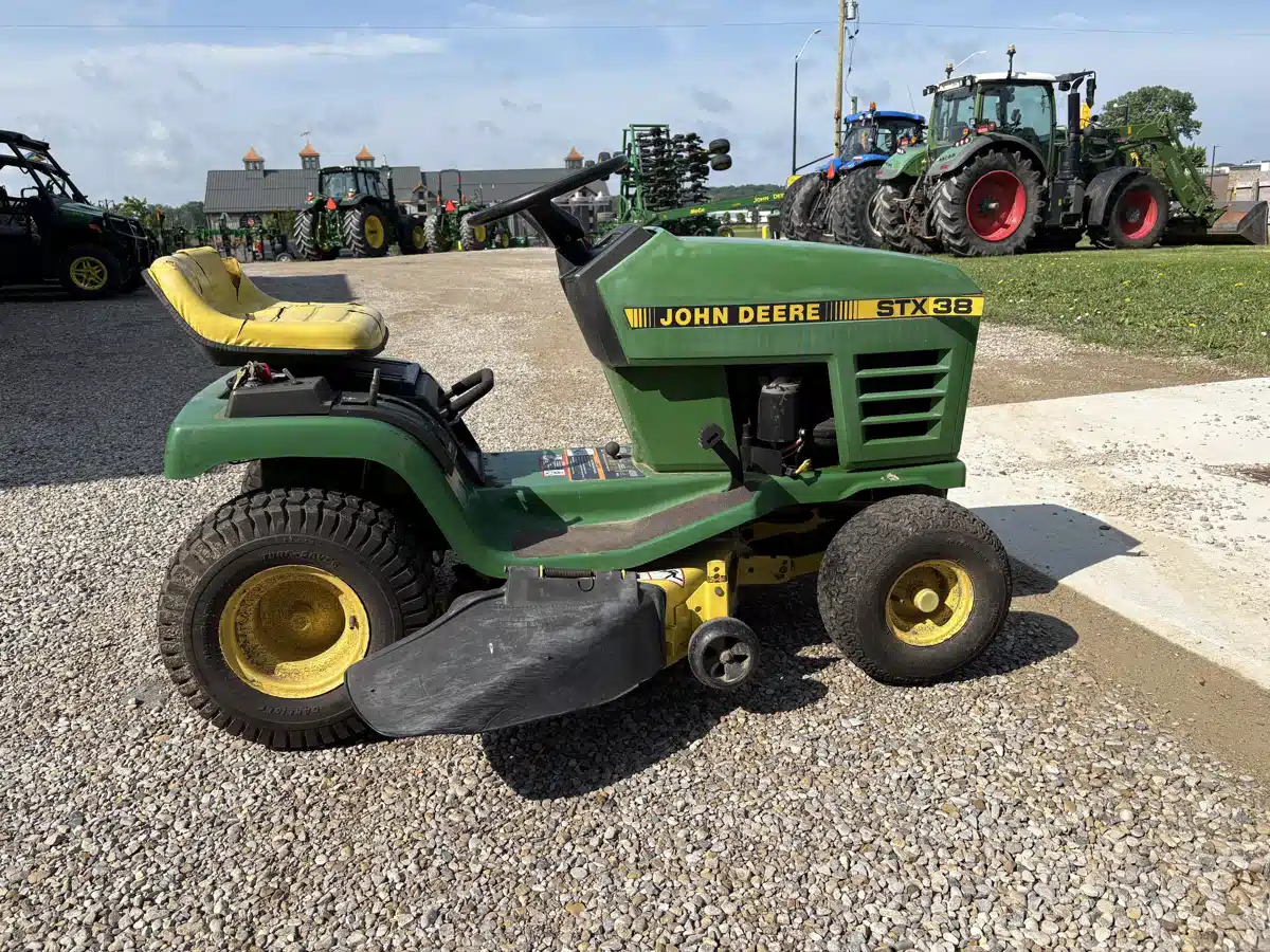 Gallery image 1 for Used 2000 John Deere STX38 Lawn Tractor