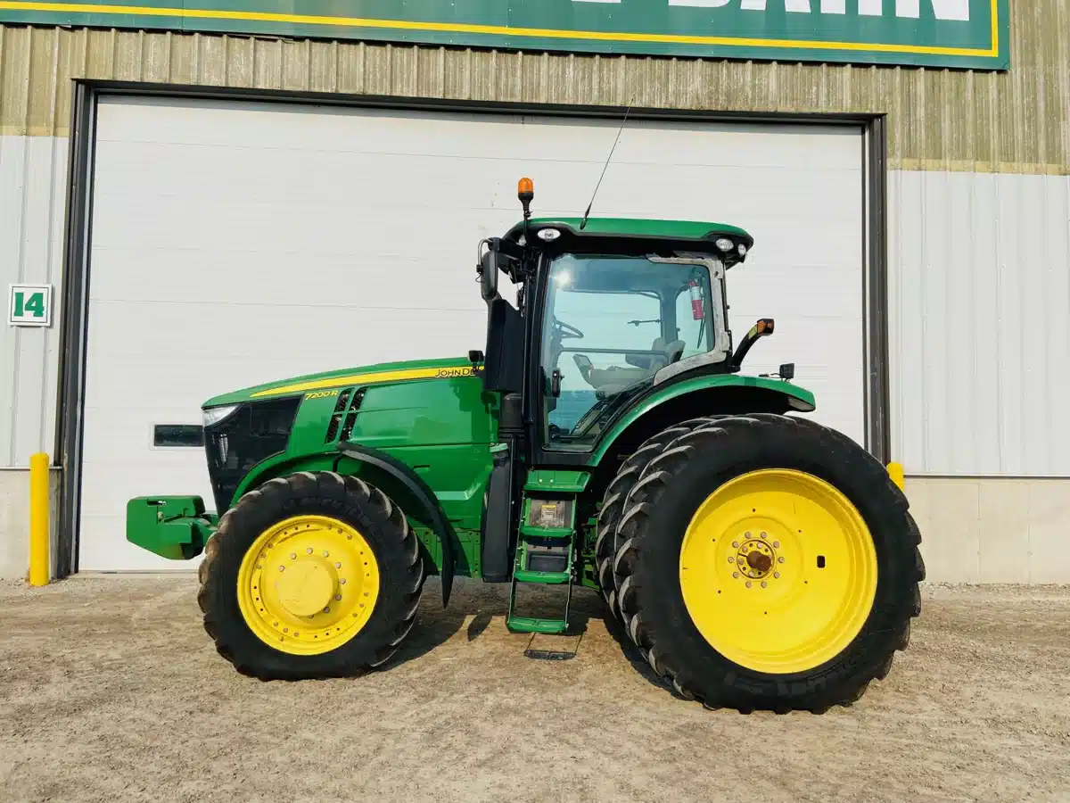 Gallery image 1 for Used 2012 John Deere 7200R Tractor