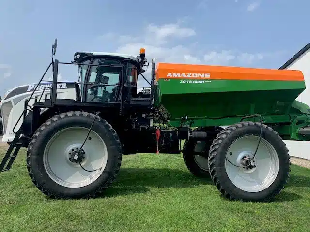 Gallery image 1 for Used 2021 GVM PROWLER -325 Applicator