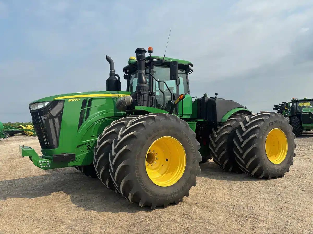 Gallery image 1 for Used 2021 John Deere 9570R Tractor