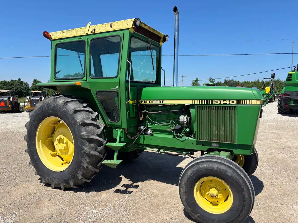 Gallery image 1 for Used 1980 John Deere 3140 Tractor