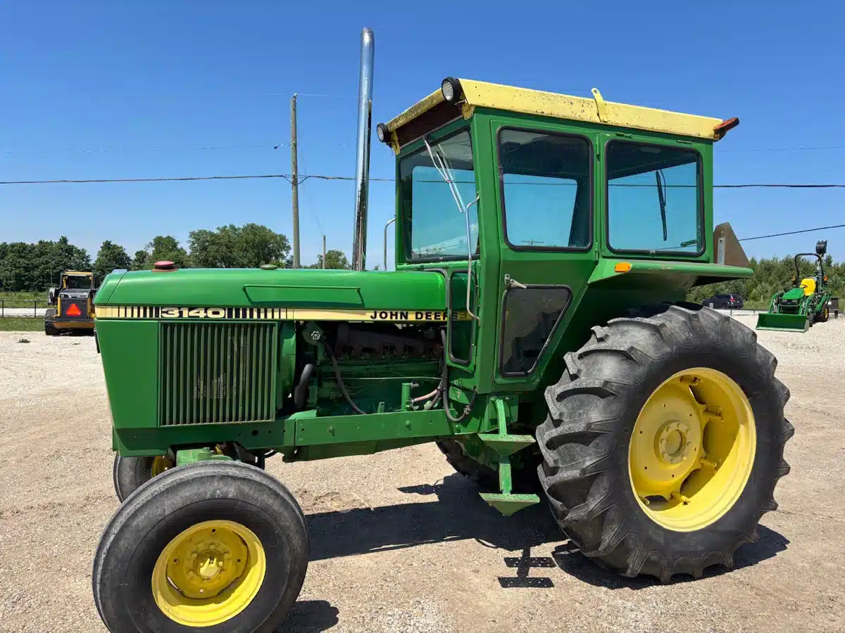 Gallery image 2 for Used 1980 John Deere 3140 Tractor