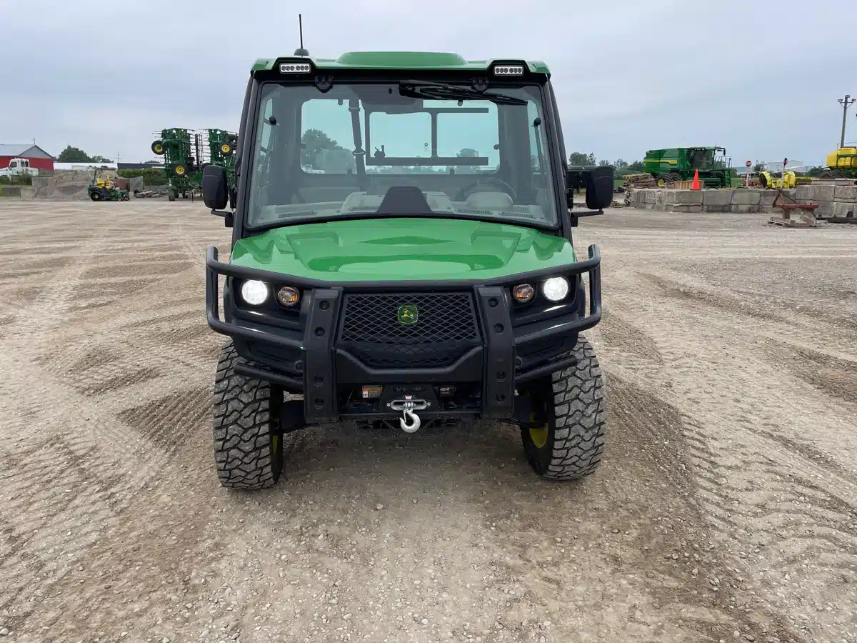 Gallery image 2 for Used 2023 John Deere XUV 835R Utility Vehicle