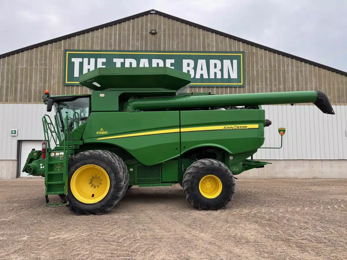 Gallery image 2 for Used 2013 John Deere S680 Combine